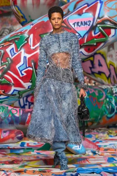 Look 46